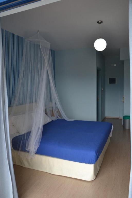 Valente Perlia Rooms Poros Town Kamer foto